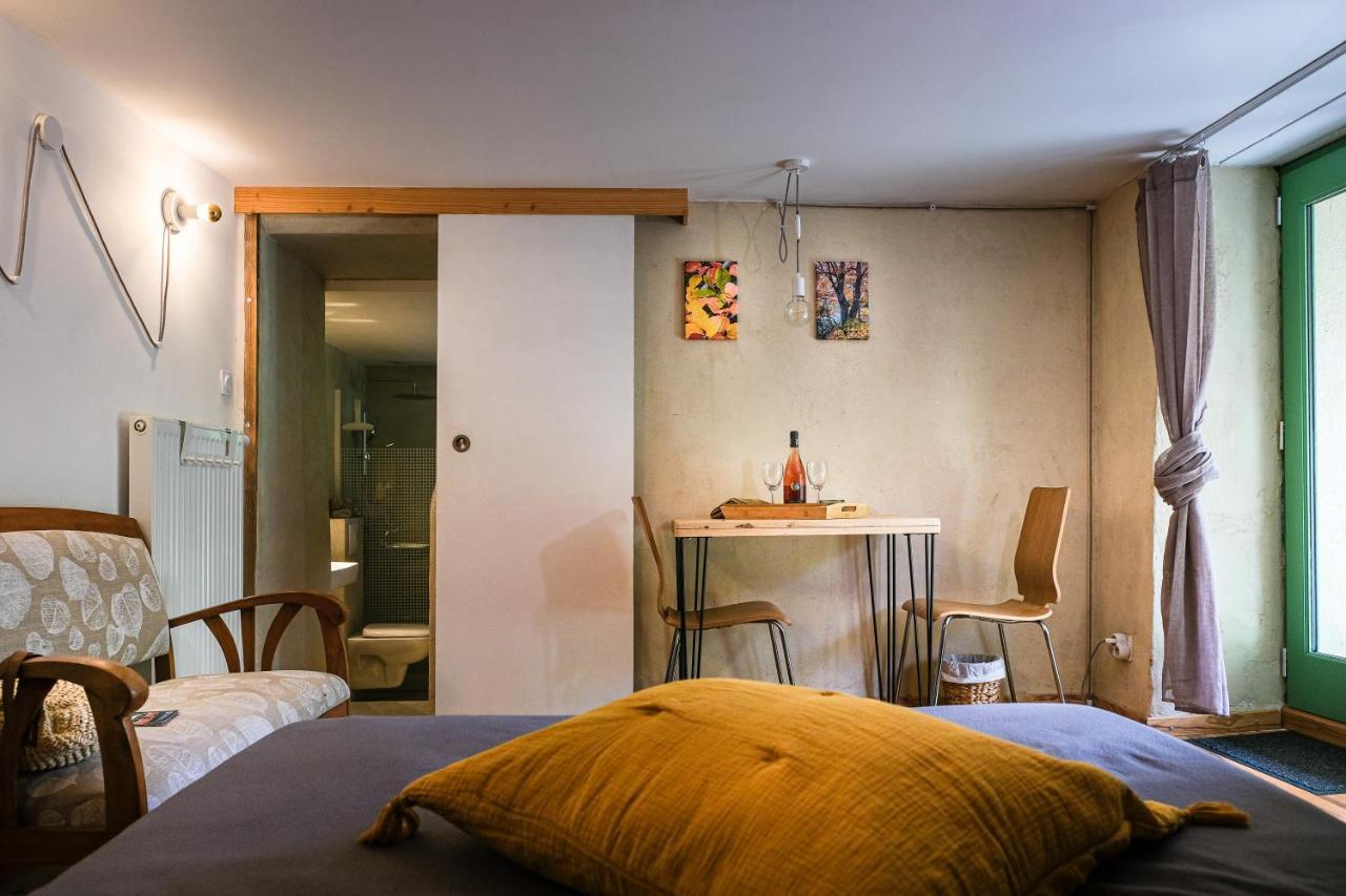 Les Chambres De La Dourbie Nant Eksteriør bilde